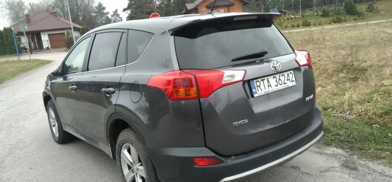 Toyota RAV4 cena 28000 przebieg: 305400, rok produkcji 2013 z Pilzno małe 277